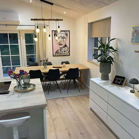 Villa Naturperle Midt I Skoven, Ved So Og Eng