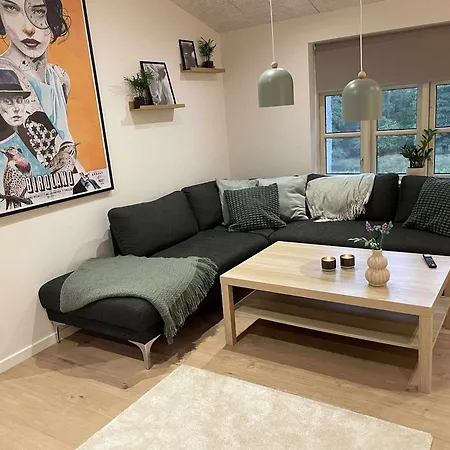 Villa Naturperle Midt I Skoven, Ved Sø Og Eng *