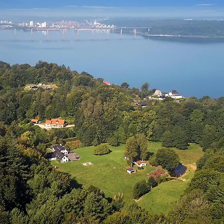Naturperle Midt I Skoven, Ved Sø Og Eng * Vejle